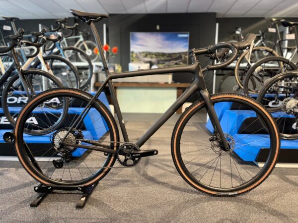Specialized Crux Comp Carbon/ Smoke 58cm 2025