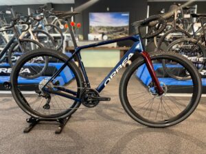 ORBEA Terra M30 Team Heren Metallic Navy Blue/ Burgundy Red M M 2025