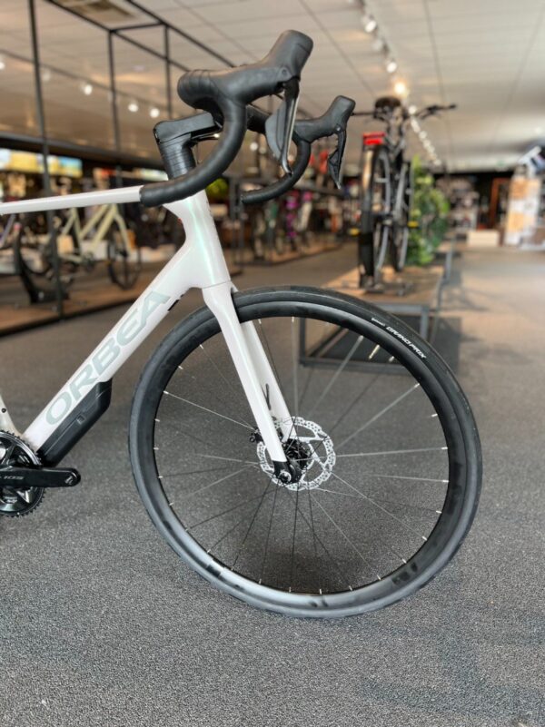ORBEA ORCA M30i Iris White (Gloss) - Lilac (Matt) 57cm 2026 - Afbeelding 3