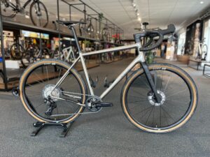 J. Guillem Atalaya Titanium 56cm 2026