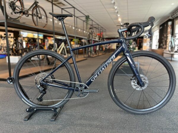 Specialized Diverge 4 Sport Gloss Dark Navy / Dolomite Metallic 56cm 2026