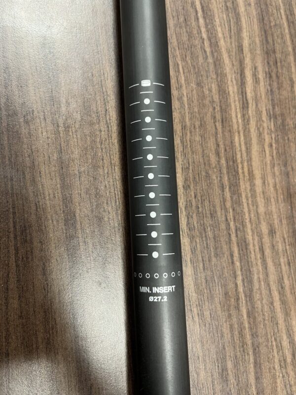 Carbon Zadelpen 27.2 x 300mm - Afbeelding 2