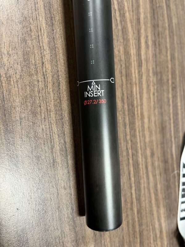 Carbon zadelpen 27,2x350 15mm offset - Afbeelding 2