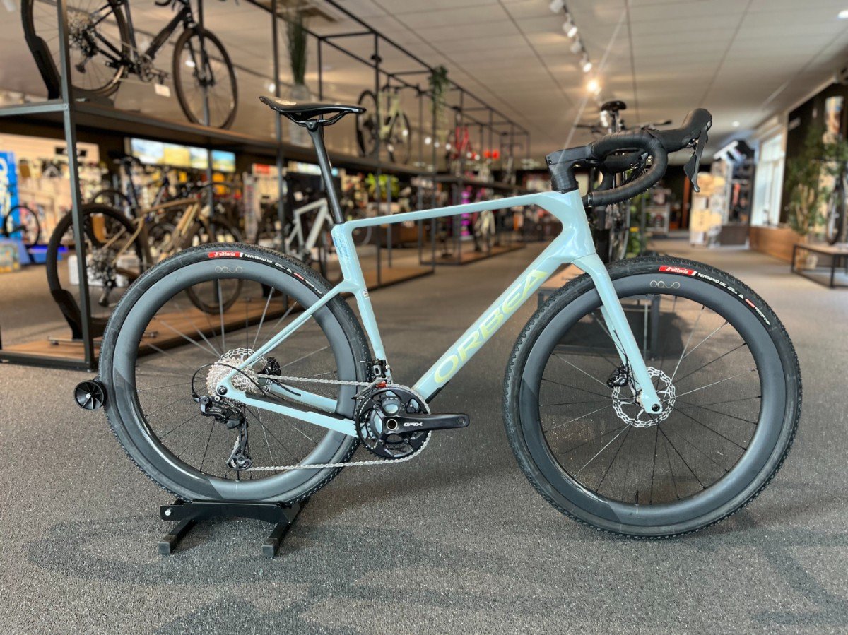 ORBEA TERRA RACE M20LTD Heren Frozen Concrete (Gloss) L L 2026