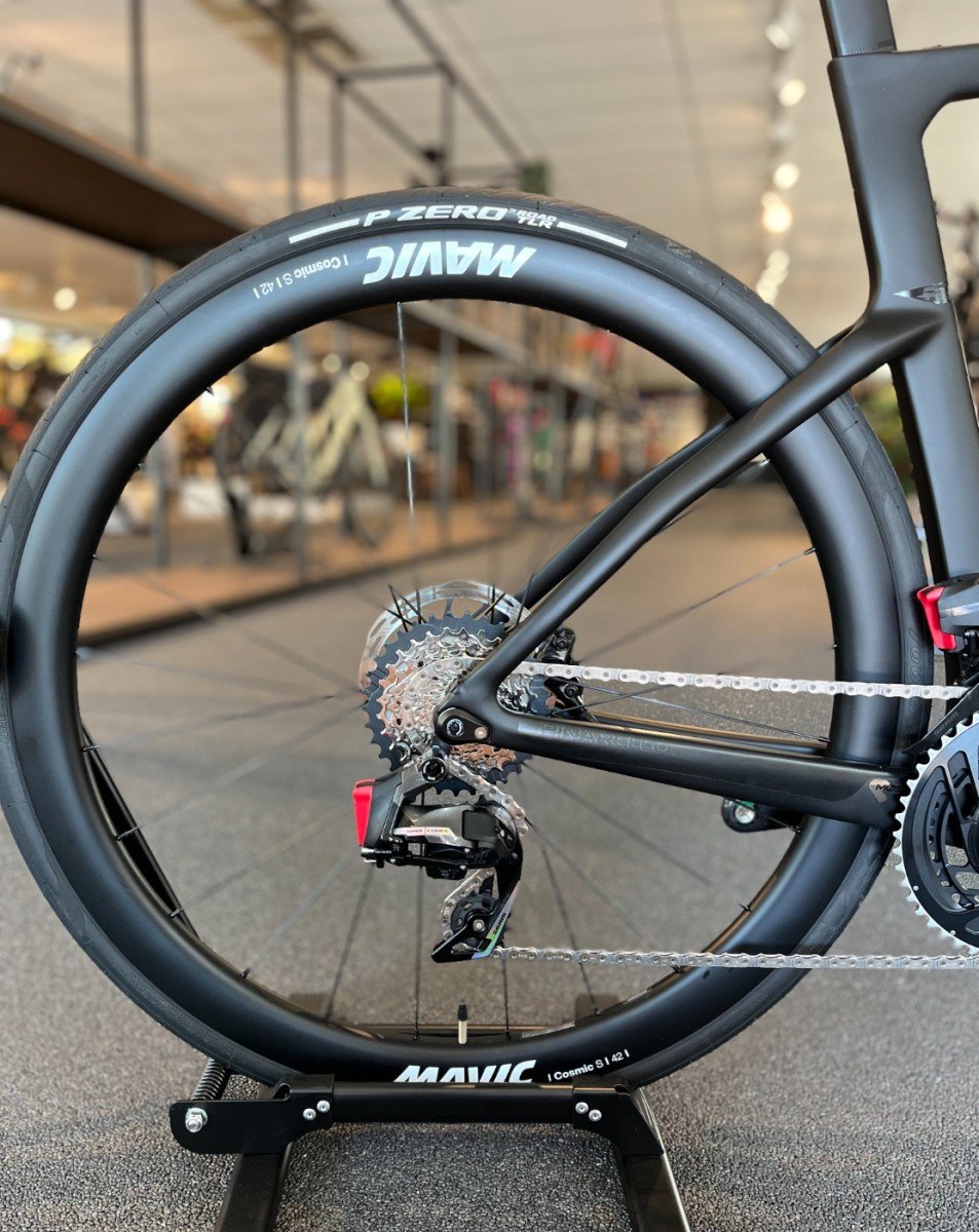 Pinarello F9 Furious Black 56cm 2025 - Afbeelding 4