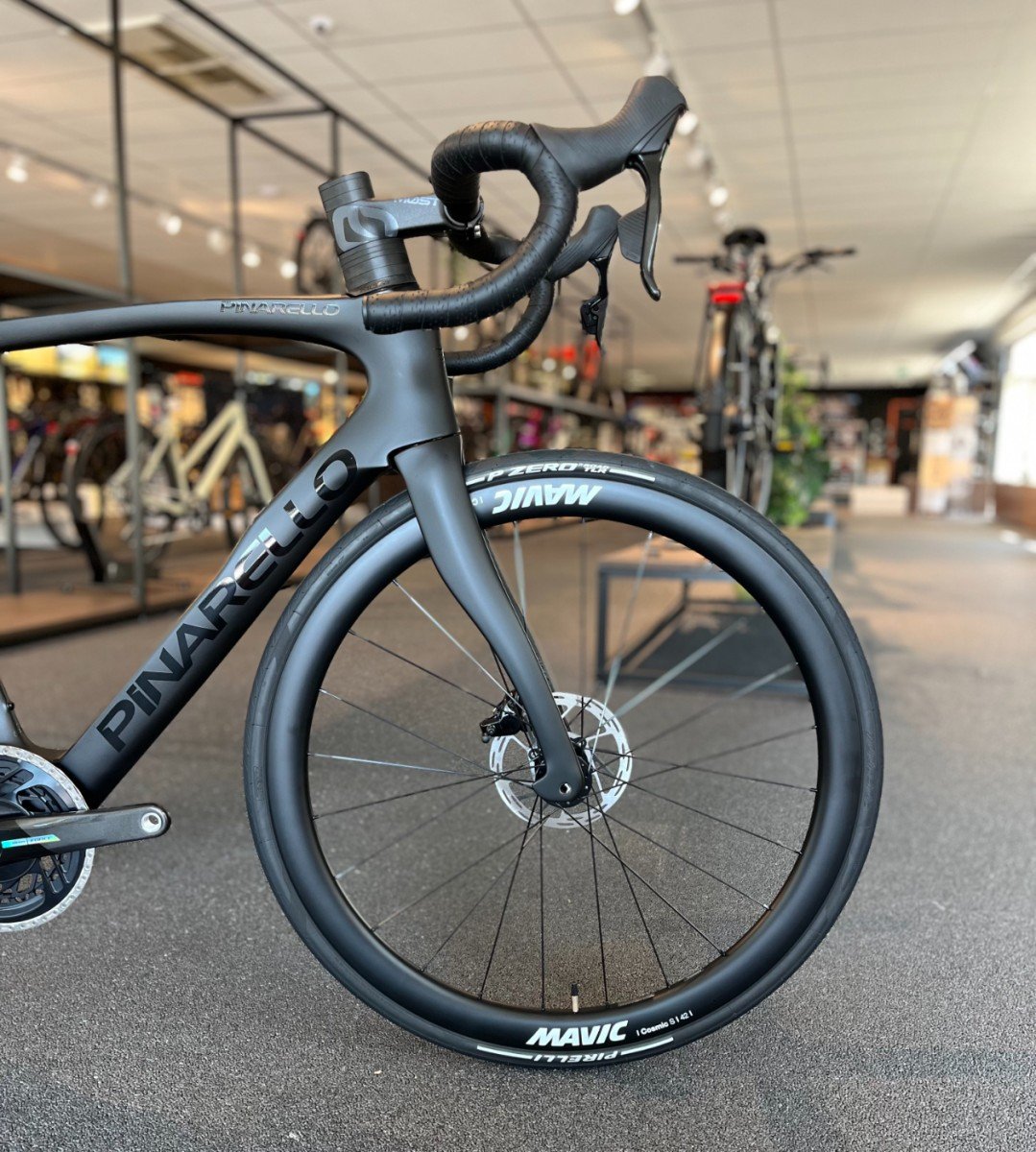 Pinarello F9 Furious Black 56cm 2025 - Afbeelding 2